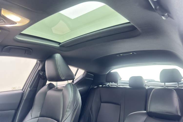 Used Toyota C-HR 2020 2.0L Comfort Edition
