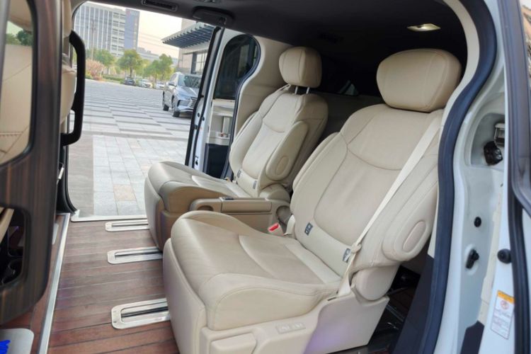 Used Toyota Sienna 2021 2.5L Hybrid Premium Edition
