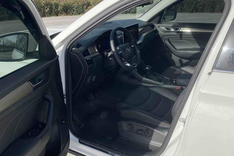 Used Skoda Kodiaq 2022 TSI330 7-Seater Two-Wheel-Drive Luxury Edition
