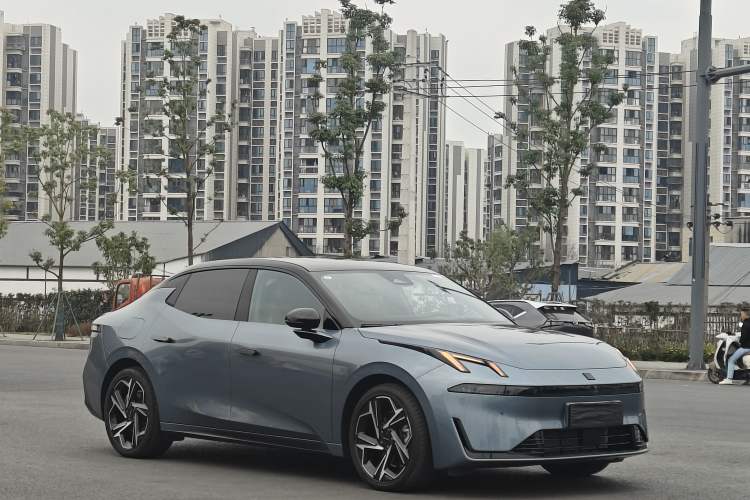 Used Lynk & Co 07 2024 EM-P 126 Long-Range Ultra
