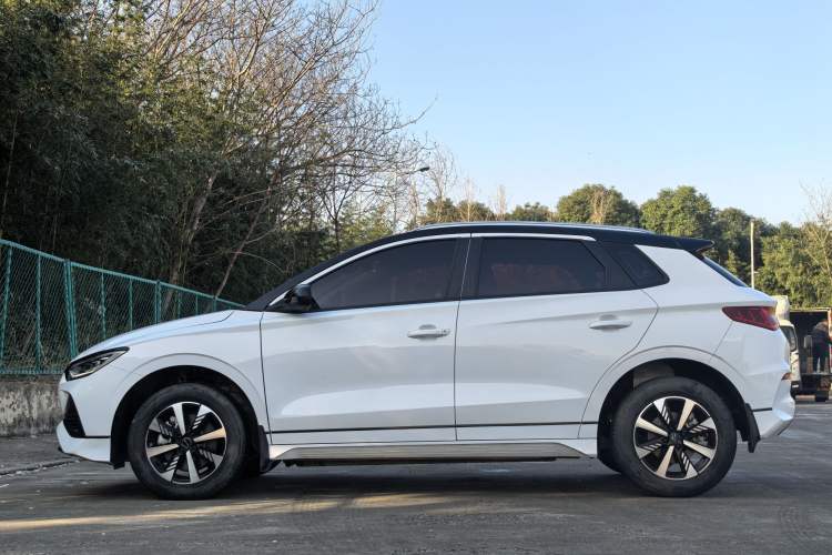 Used BYD e2 2024 Honor Edition Comfort Model Exterior 4