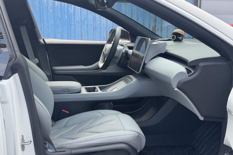 Used Nio ET5T 2025 75 kWh Touring
