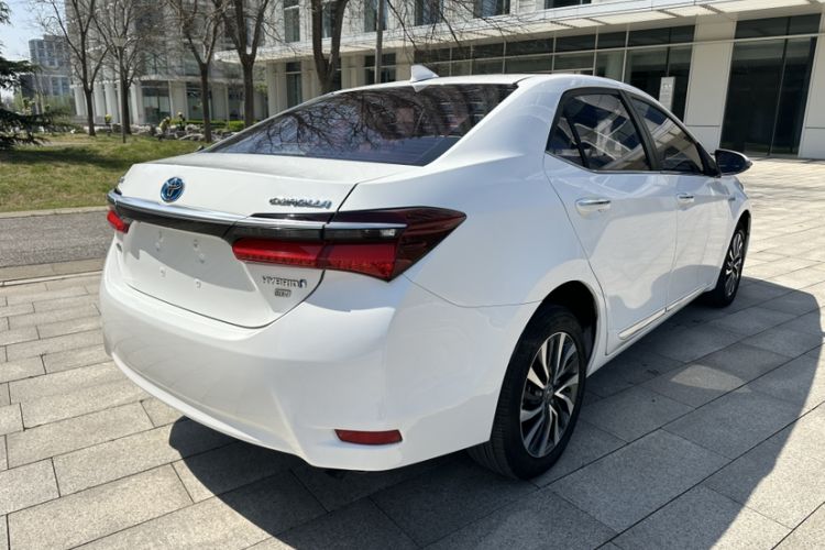 Used Toyota Corolla 2016 Dual-Engine 1.8L E-CVT Luxury Edition Exterior 7