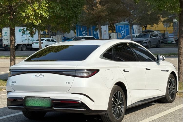 Used BYD Seal 2024 HONOR Edition DM-i 1.5L 121km Luxury Model
