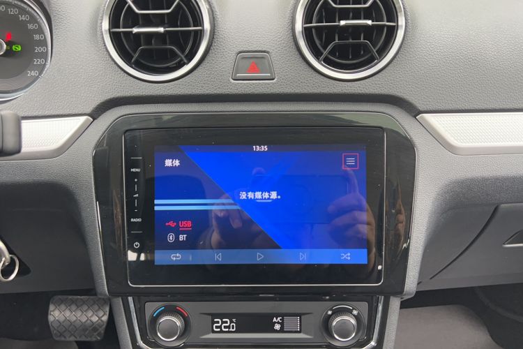 Used Jetta VA3 2021 1.5L Automatic Glory Edition Audio And AC Panel