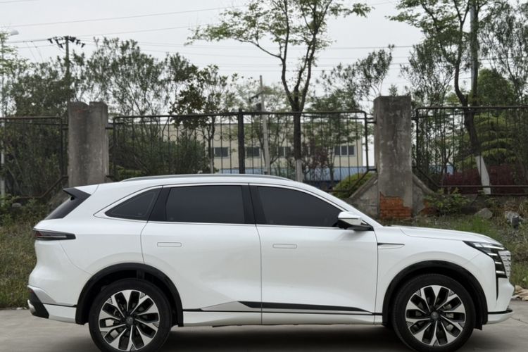 Used CHANGAN CS75 PLUS 2025 4th Generation UItra 2.0T New Blue Whale – Smart & Powerful Version Exterior 8