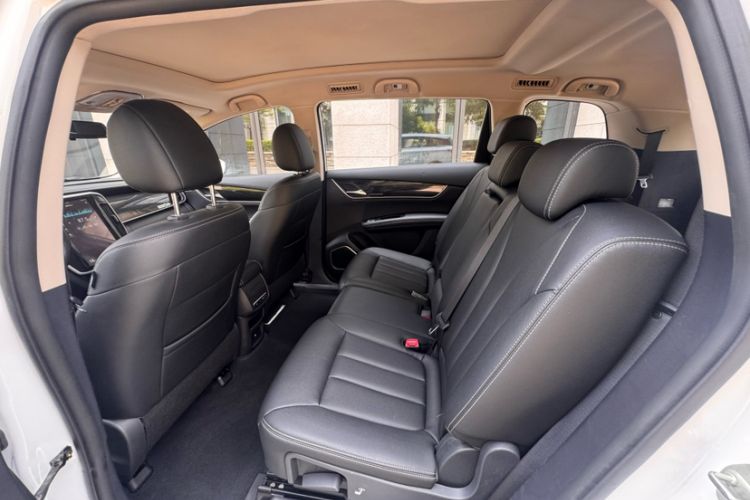 Used BYD Song MAX 2017 1.5T Automatic Smart Connect Prestige 7-Seater
