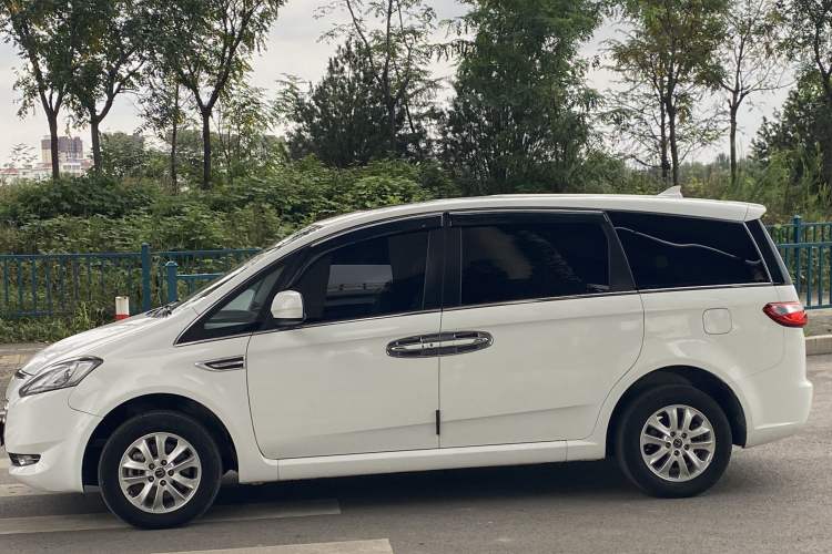 Used Luxgen Great 7 MPV 2016 2.0T Luxury Model
