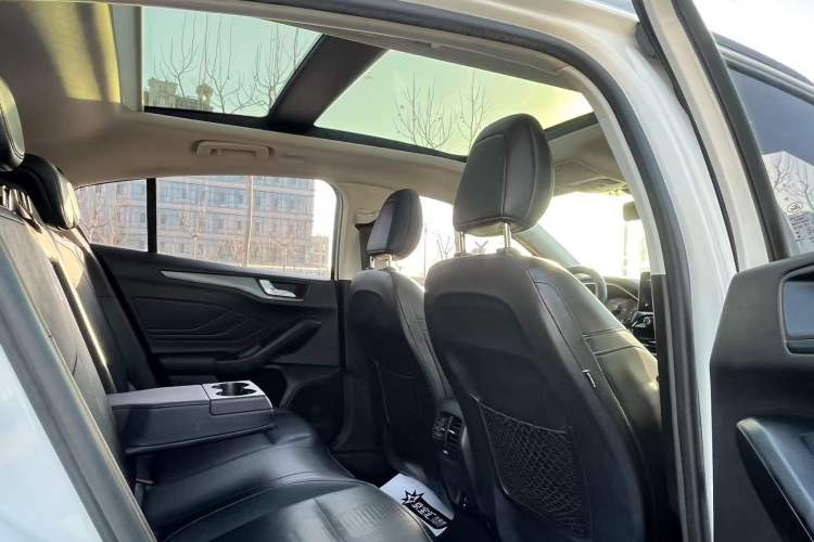 Used Ford Focus Active 2020 EcoBoost 180 Automatic Titanium Edition