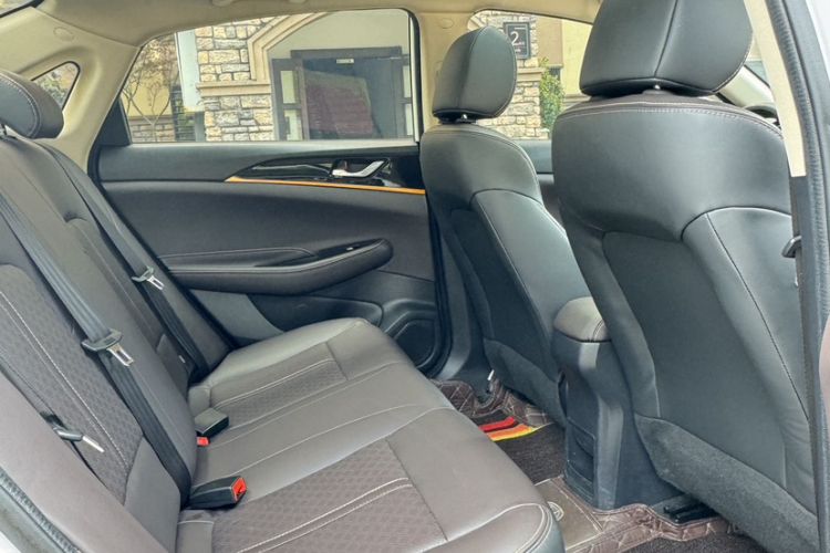 Used CHANGAN Eado DT 2018 1.6L Manual Smart Enjoyment Model