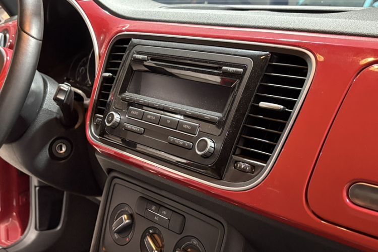 Used Volkswagen Beetle 2014 1.4TSI Fashion Edition Interior 1