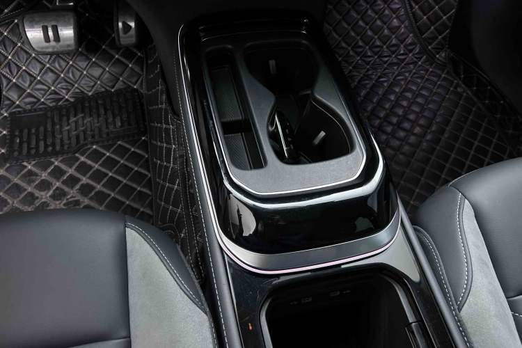 Used Volkswagen ID.4 CROZZ 2022 Long-Range Lite PRO Edition Interior 9