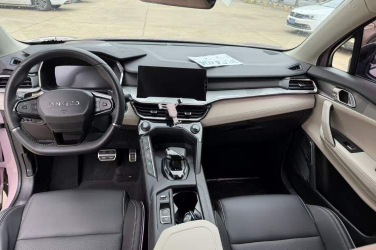 Used Lynk & Co 06 2021 1.5T Shero Pink Special Edition