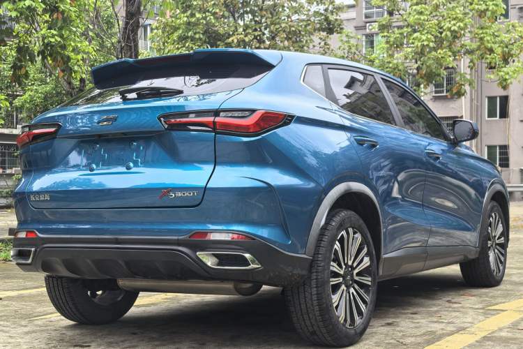 Used CHANGAN OSHAN X5 2021 1.5T DCT Prestige Edition Exterior 3