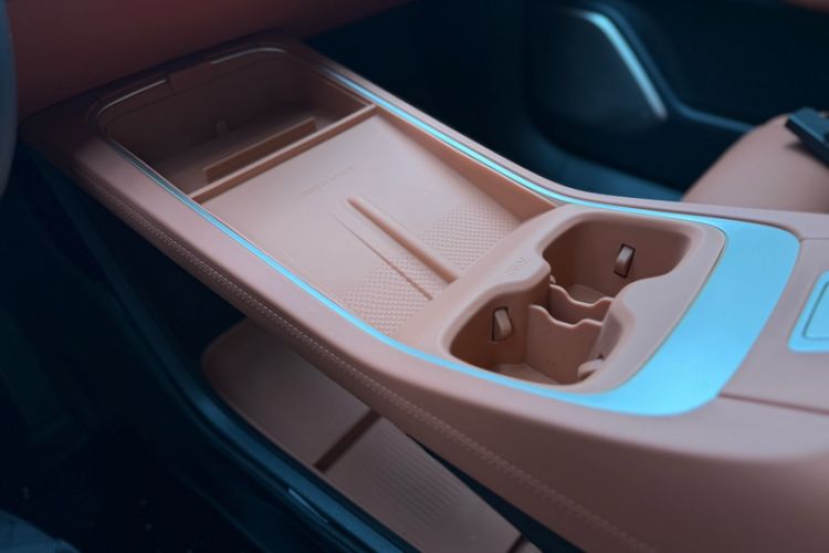 Used ONVO L60 2024 85 kWh Rear-Drive Version
