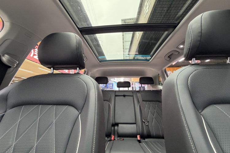 Used Volkswagen Tiguan L 2022 330TSI Automatic Two-Wheel Drive R-Line Enhanced Edition
