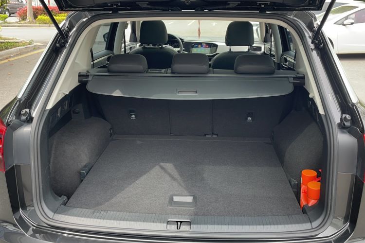 Used Volkswagen Tayron 2019 330TSI Two-Wheel Drive Luxury Model China VI Standard Interior 9