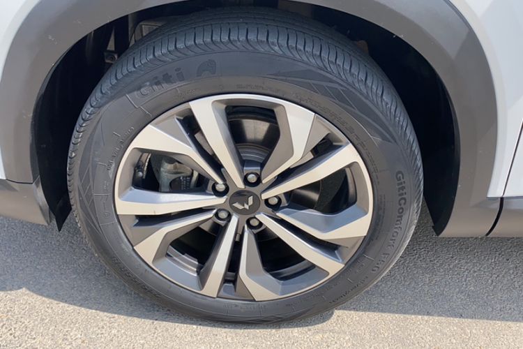 Used Wuling Asta 2022 2.0L DHT Electric-Speed Version Interior 2