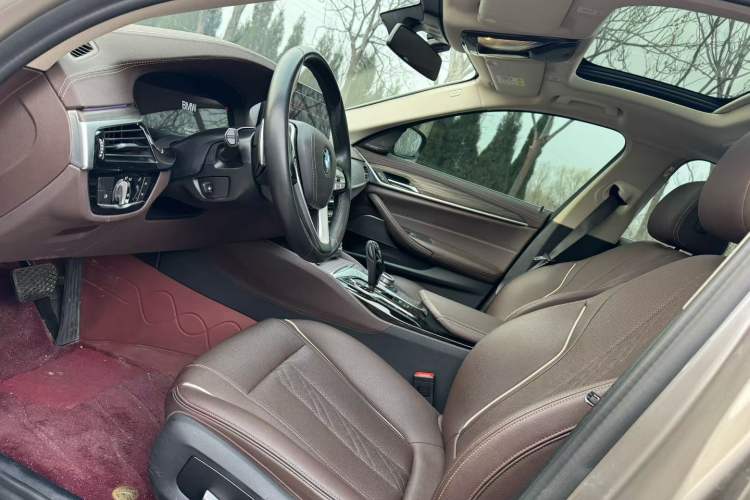 Used BMW 5 Series 2022 Updated 530Li Leading Edition Luxury Package Interior 3