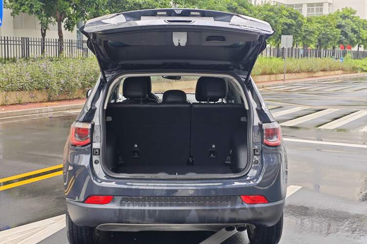 Used Jeep Compass 2017 200T Automatic Family Edition