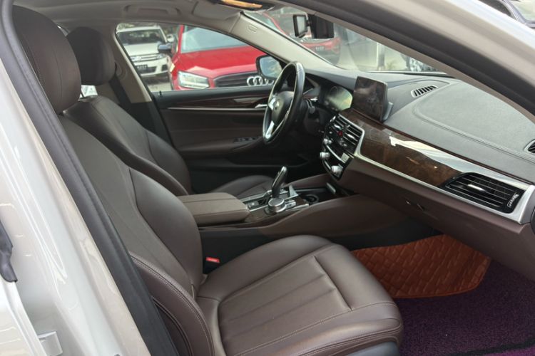 Used BMW 5 Series 2019 525Li Luxury Package