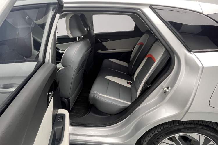 Used MG 4 EV 2023 415 km Range Sea-Faring Champion Edition Interior 6