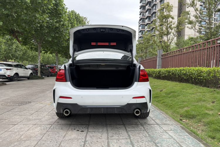 Used BMW 1 Series 2020 120i M Sport Package Exterior 4