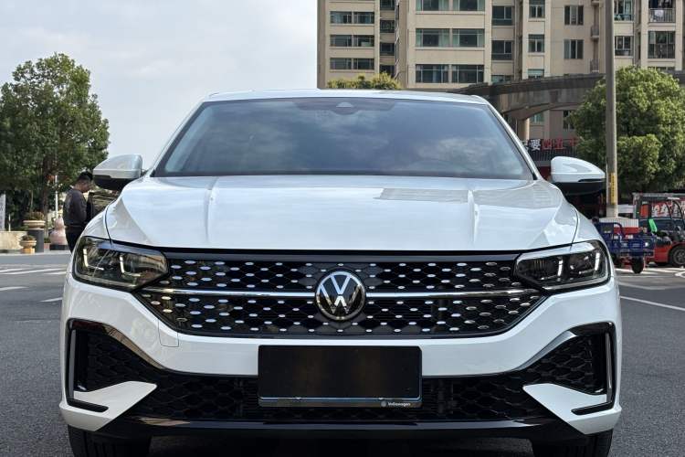 Used Volkswagen Lavida 2024 1.5L Automatic Starry Sky 5 Million Edition