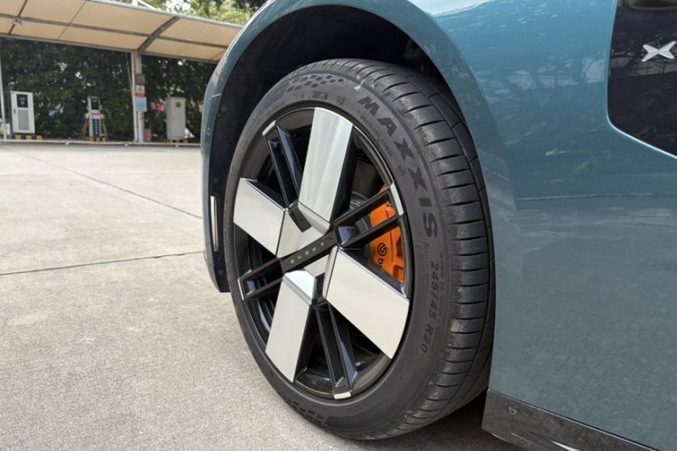 Used XPeng P7 2025 Model—820 Ultra Long Range Ultra Exterior 2