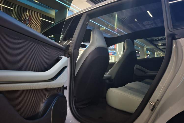 Used Nio ET5T 2023 75 kWh Touring