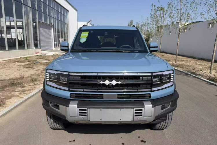 Used Formula Leopard Leopard 5 2023 Navigator Edition
