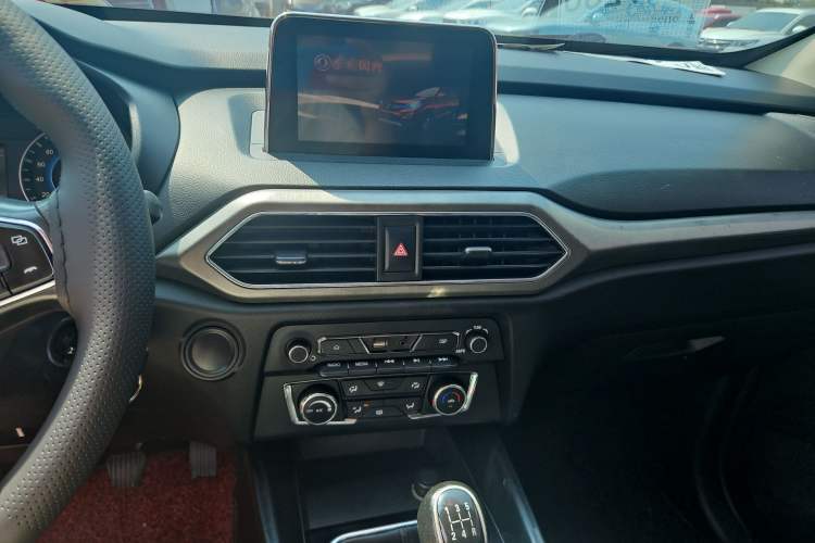 Used Dongfeng Fengon S560 2018 1.8L Manual Comfort 7-Seater