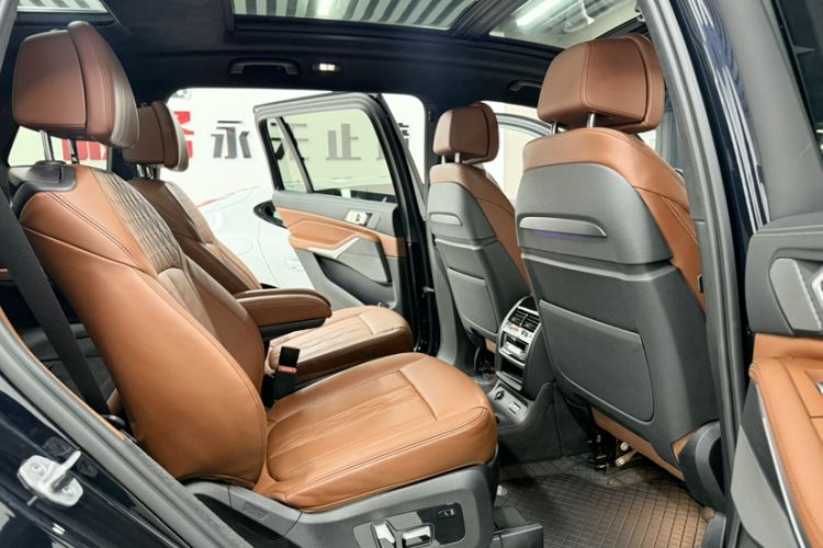 Used BMW X7 2022 xDrive40i Luxury M Sport Package