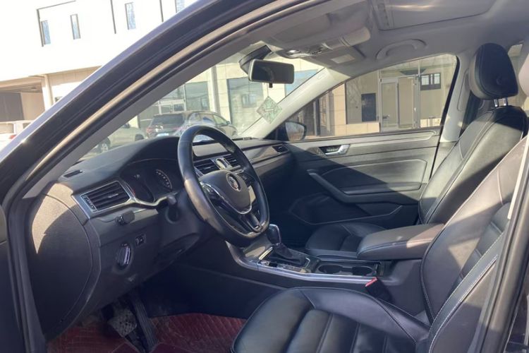 Used Volkswagen Passat 2017 330TSI DSG Luxury Edition
