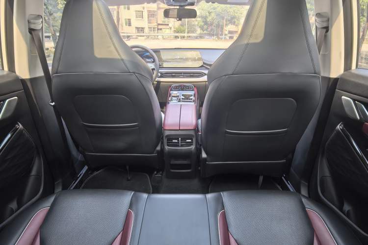 Used SOL QX 2022 300T DCT Moon Exploration Edition