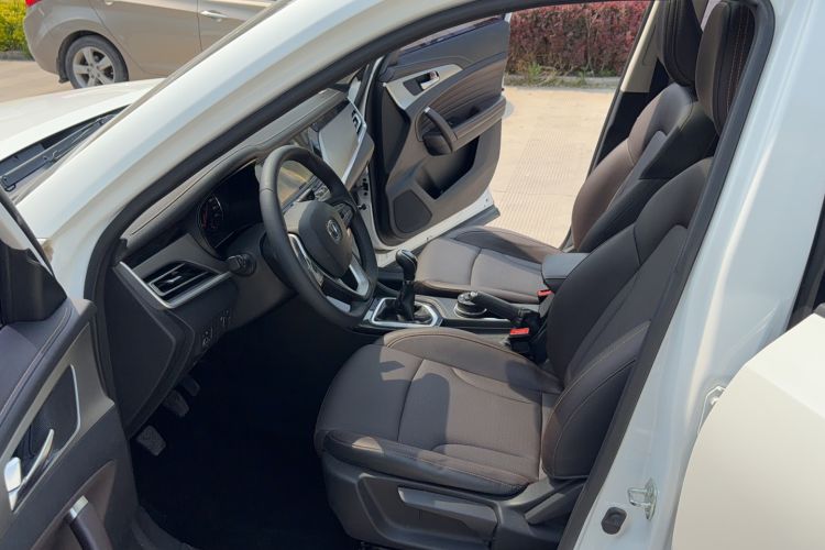 Used CHANGAN CS35PLUS 2019 1.6L Manual Chuanlian Edition Interior 1