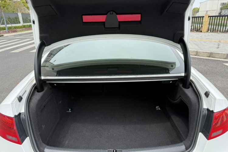 Used Audi A5 2014 Coupe 45 TFSI Trunk