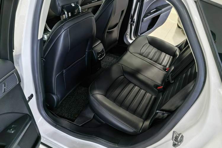 Used Ford Mondeo 2018 EcoBoost 180 Smart Control Fashion Model China V Standard
