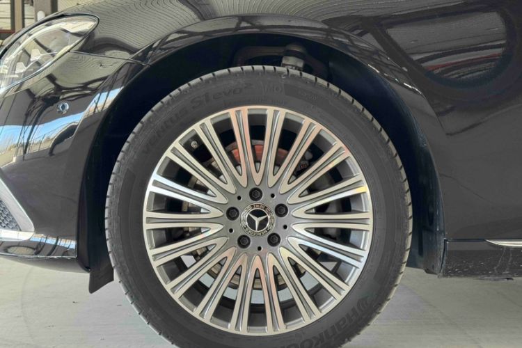 Used Mercedes-Benz E-Class 2023 Updated E 300 L Fashion Edition
