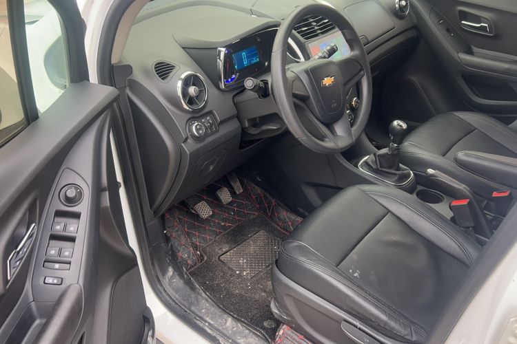 Used Chevrolet Trax 2016 1.4T Manual Two-Wheel Drive Comfort Version with Sunroof