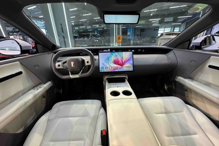 Used Avatr 06 2025 Pro Range-Extended Edition Interior 3