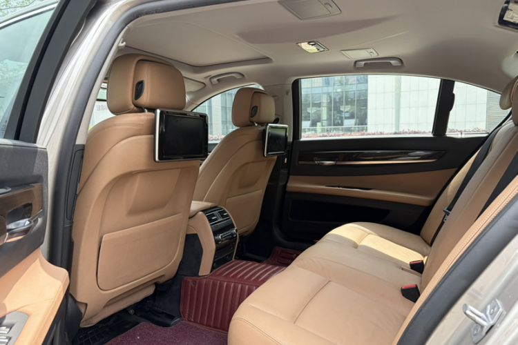 Used BMW 7 Series 2014 730Li Premium Edition
