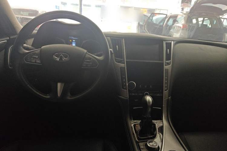 Used Infiniti Q50L 2015 2.0T Enjoyment Edition