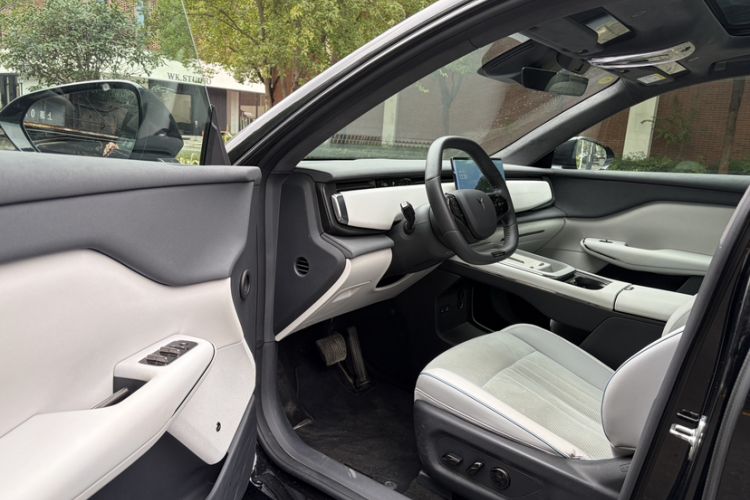 Used VOYAH COURAGE 2024 Long-Range Supercharge Edition