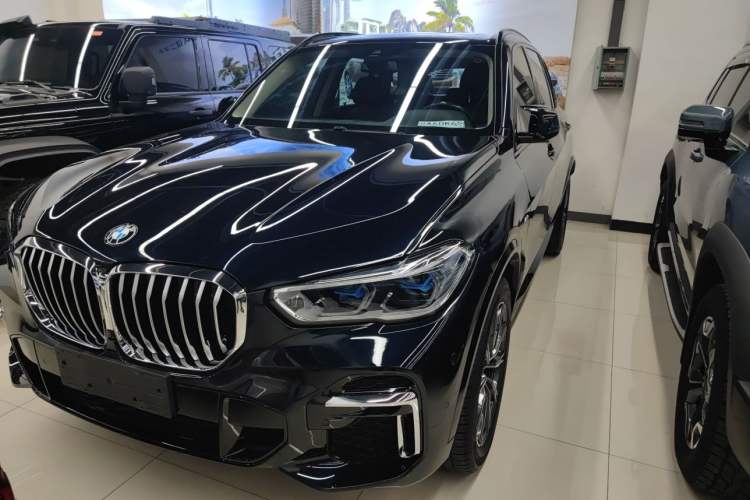 Used BMW X5 2022 Restyled xDrive 30Li Luxury Version M Sport Package