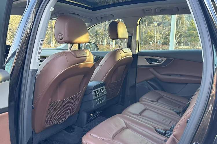 Used Audi Q7 2016 45 TFSI Technology Edition
