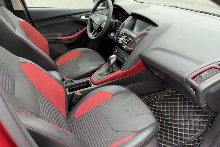 Used Ford Focus 2020 Hatchback Classic 1.5L Automatic Trendy Model
