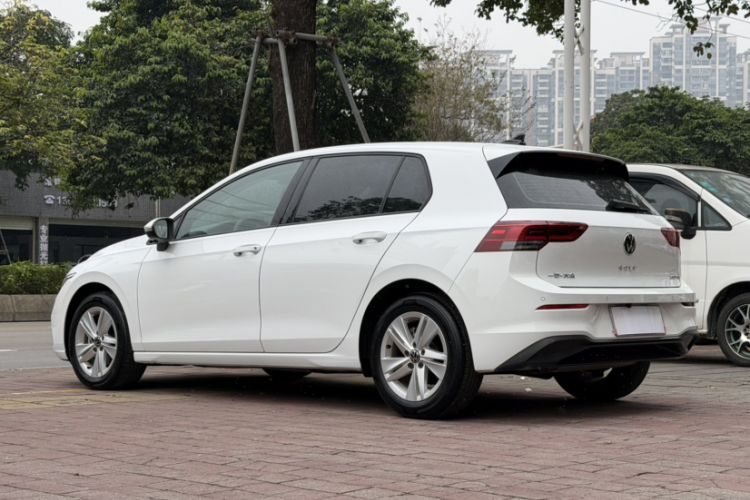 Used Volkswagen Golf 2021 200TSI DSG