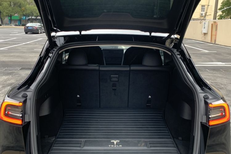 Used Tesla Model Y 2022 Rear-Wheel-Drive Version