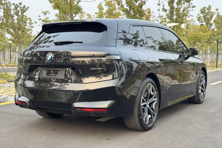 Used BMW iX 2023 xDrive40
